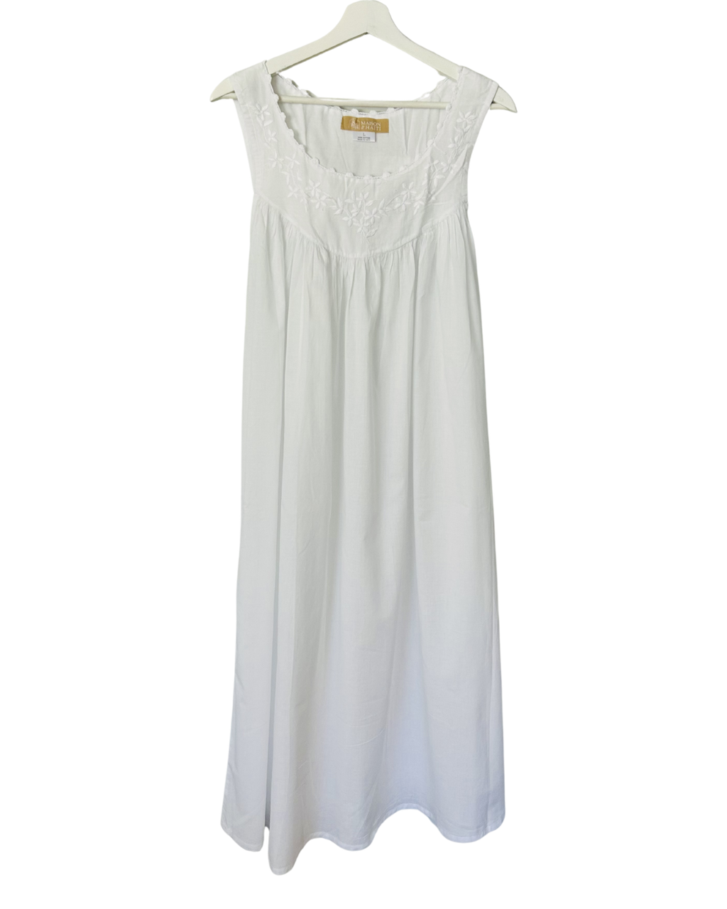 White Garland Nightgown
